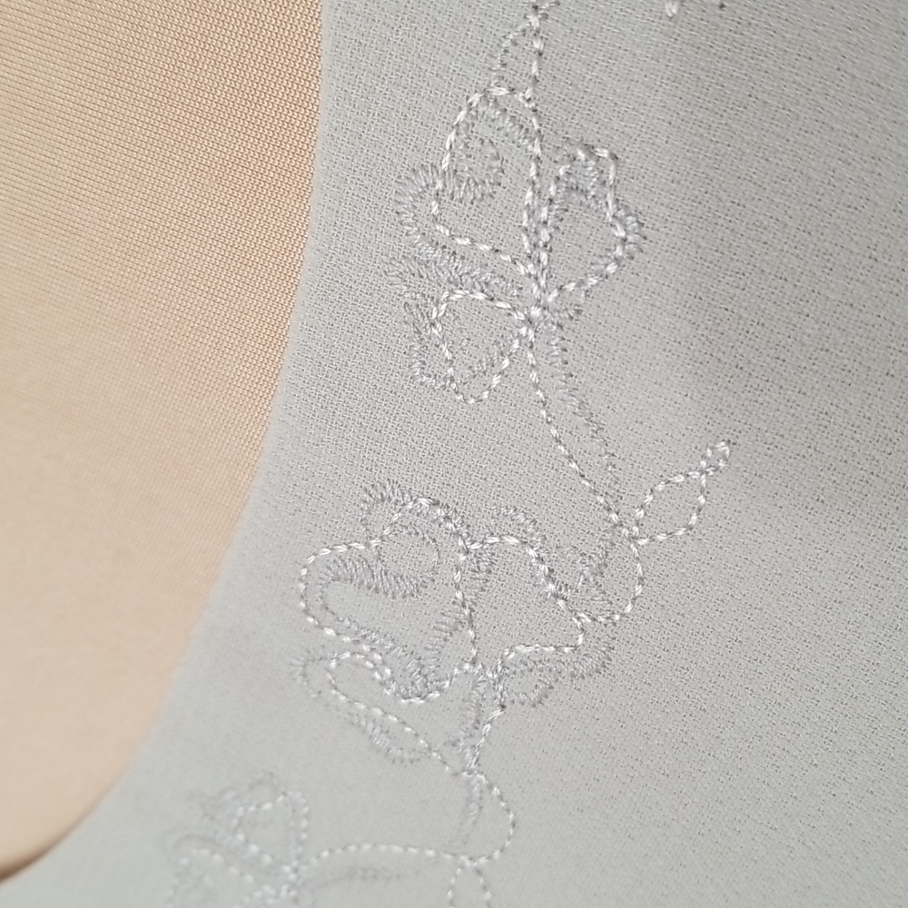 Sleeveless top, size 6P - Picture 4 of 13